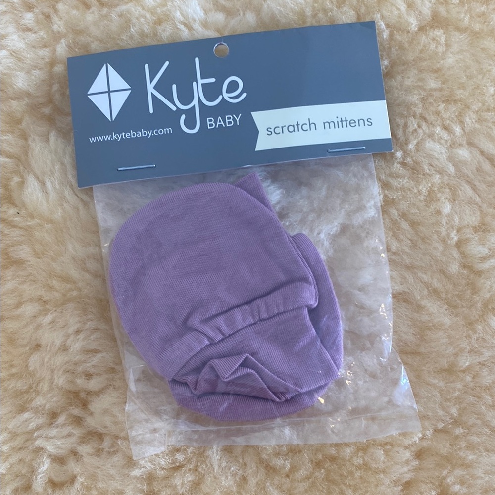 Kyte Baby Purple mulberry Scratch Mittens